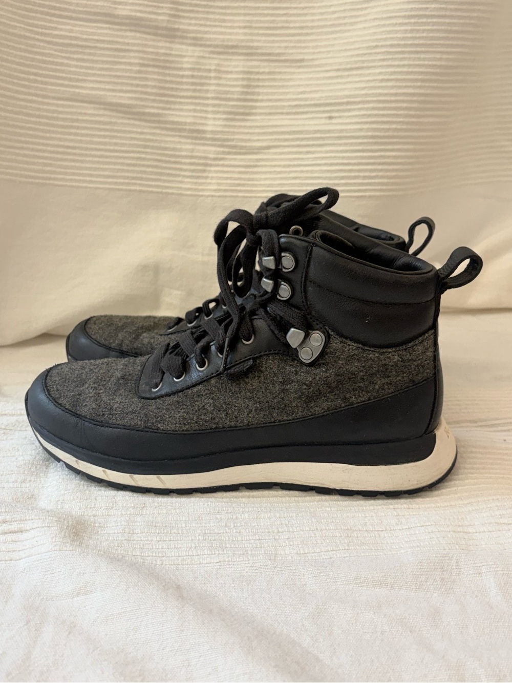 Roots Rideau Mid Sneaker - Picture 7 of 13